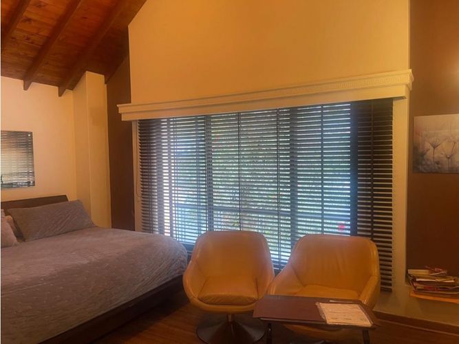 Casa de 3 alcobas en venta en El Poblado, Medellín, 228 m² · foto 13 de 24
