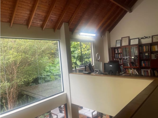 Casa de 3 alcobas en venta en El Poblado, Medellín, 228 m² · foto 15 de 24