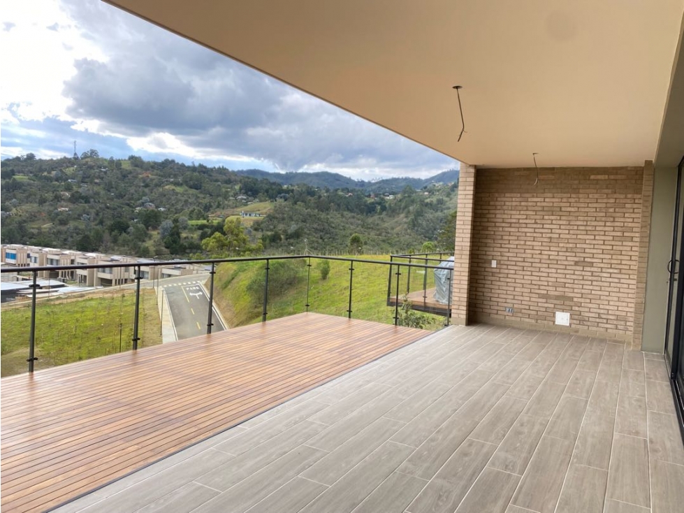 Casa en arriendo en Sajonia, Medellín · foto 3 de 15