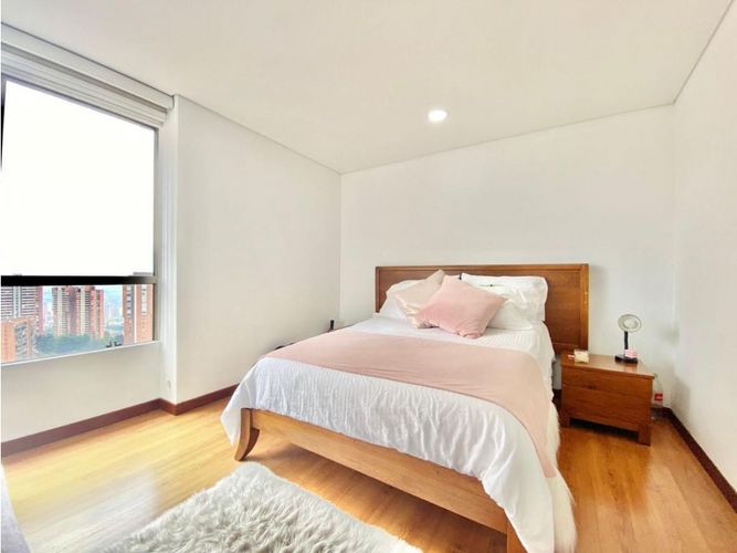 Apartamento de 3 alcobas en arriendo en El Poblado, Medellín, 224 m² · foto 11 de 22