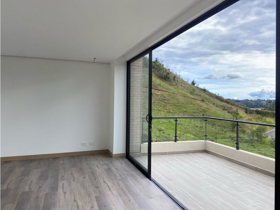 Casa en arriendo en Sajonia, Medellín · foto 9 de 15