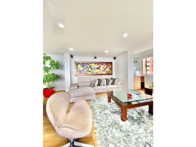 Apartamento de 3 alcobas en arriendo en El Poblado, Medellín, 224 m² · foto 16 de 22