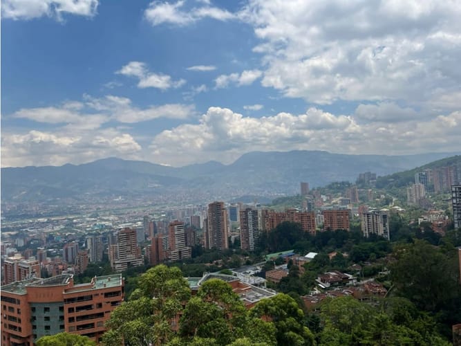 Apartamento de 3 alcobas en arriendo en El Poblado, Medellín, 224 m² · foto 22 de 22