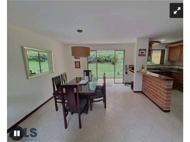 Casa de 4 alcobas en venta en Cañaveralejo, Sabaneta, 208 m² · foto 3 de 24