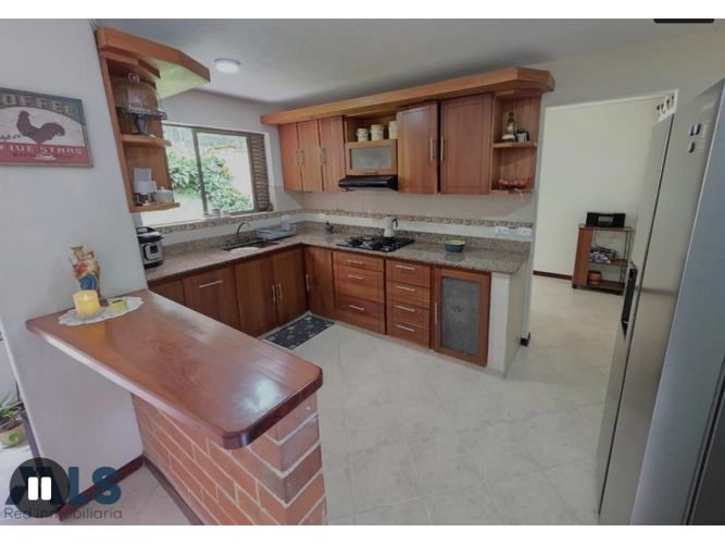 Casa de 4 alcobas en venta en Cañaveralejo, Sabaneta, 208 m² · foto 5 de 24