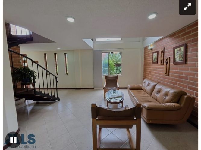 Casa de 4 alcobas en venta en Cañaveralejo, Sabaneta, 208 m² · foto 7 de 24