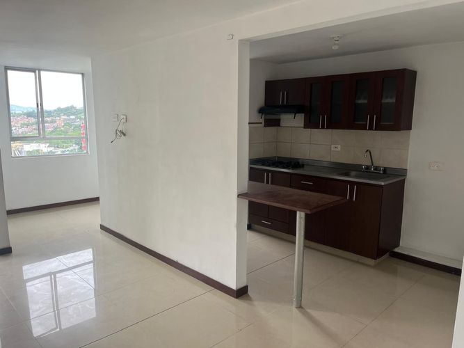 Apartamento de 3 alcobas en venta en Madera, Bello, 65 m² · foto 9 de 15