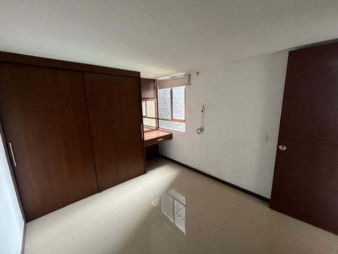 Apartamento de 3 alcobas en venta en Madera, Bello, 65 m² · foto 6 de 15