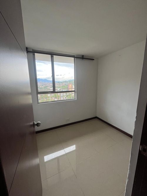 Apartamento de 3 alcobas en venta en Madera, Bello, 65 m² · foto 13 de 15