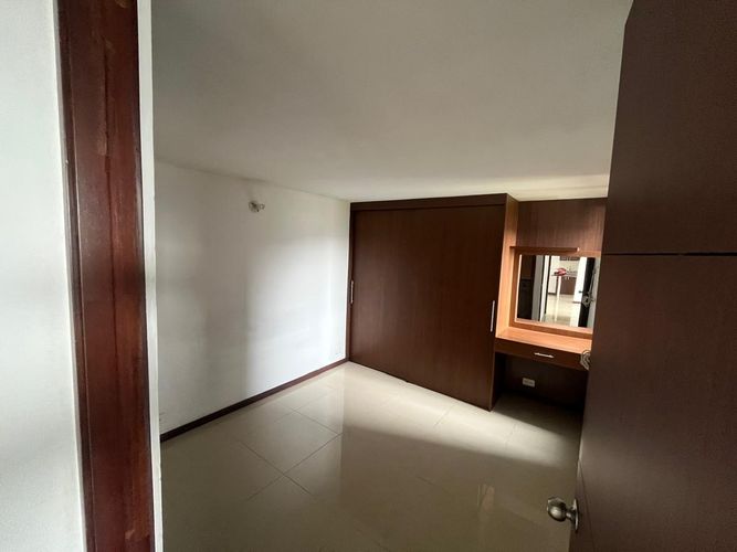 Apartamento de 3 alcobas en venta en Madera, Bello, 65 m² · foto 12 de 15