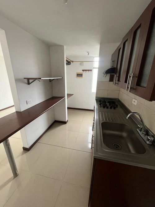 Apartamento de 3 alcobas en venta en Madera, Bello, 65 m² · foto 10 de 15