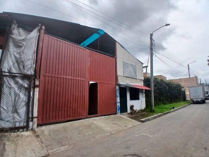 Bodega en arriendo en La Lorena, Chía, 240 m² · foto 2 de 13
