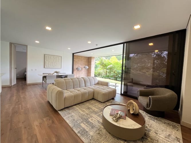 Apartamento de 2 alcobas en arriendo en Llano Grande, Rionegro, 132 m² · foto 4 de 22