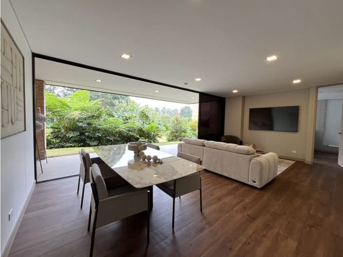 Apartamento de 2 alcobas en arriendo en Llano Grande, Rionegro, 132 m² · foto 5 de 22