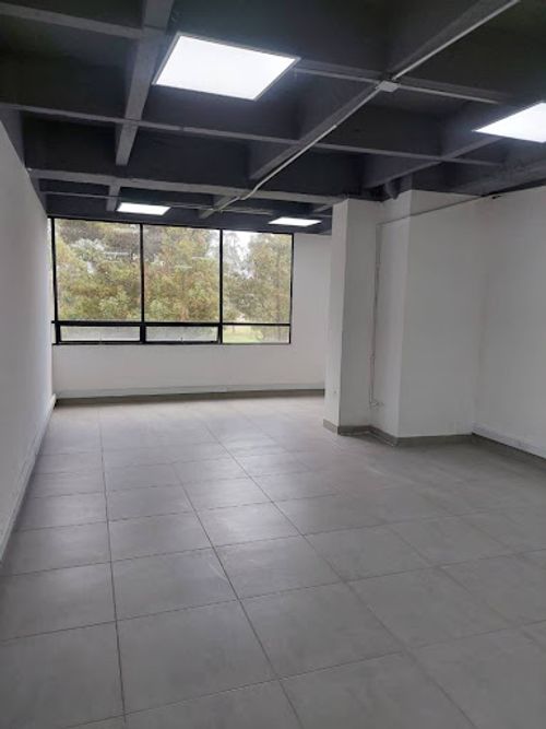 Oficina en arriendo en Novaterra, Mosquera, 45 m² · foto 2 de 4