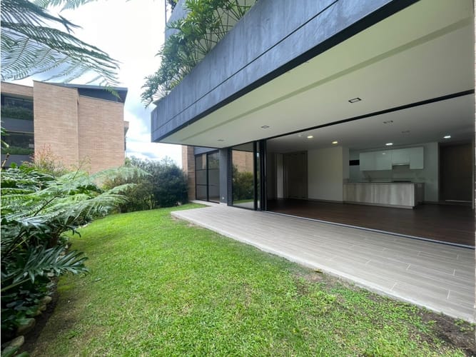 Apartamento de 2 alcobas en arriendo en Llano Grande, Rionegro, 132 m² · foto 2 de 17