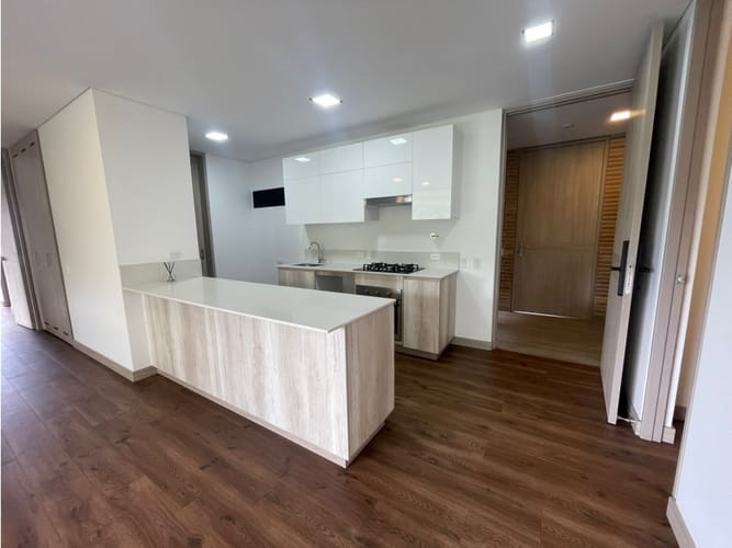 Apartamento de 2 alcobas en arriendo en Llano Grande, Rionegro, 132 m² · foto 6 de 17