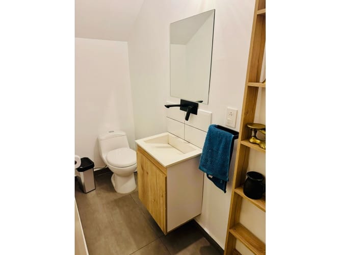 Casa de 3 alcobas en arriendo en El Tesoro, Medellín, 248 m² · foto 12 de 16