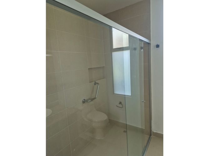 Casa de 4 alcobas en arriendo en Las Palmas, Medellín, 370 m² · foto 24 de 24