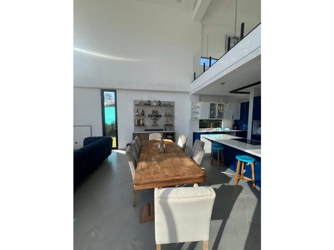 Casa de 4 alcobas en arriendo en El Porvenir, Envigado, 450 m² · foto 5 de 8