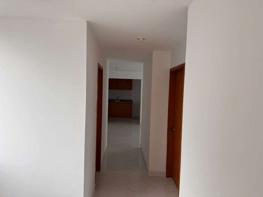 Apartamento en venta en Lleras Restrepo, Cúcuta · foto 6 de 24