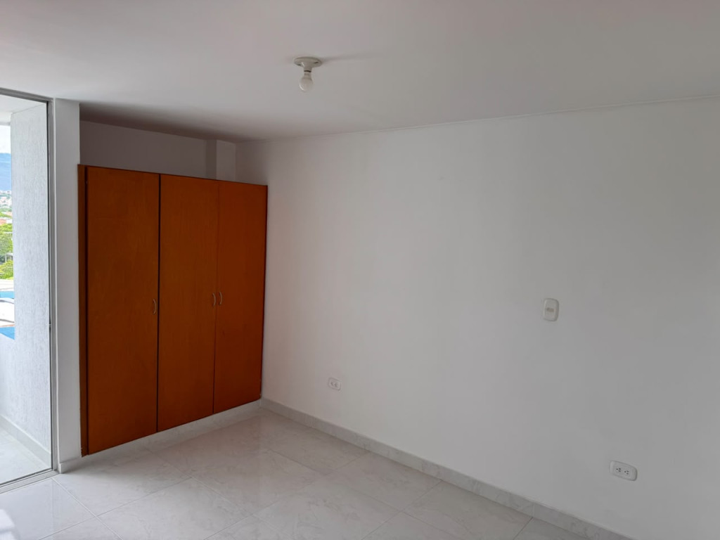 Apartamento en venta en Lleras Restrepo, Cúcuta · foto 7 de 24