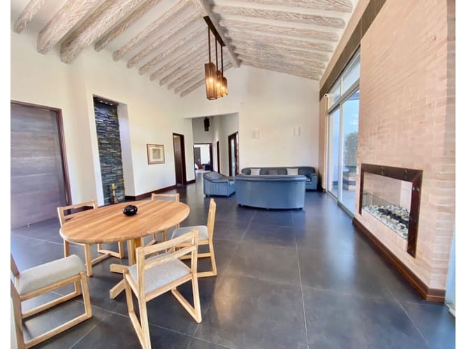 Casa de 3 alcobas en venta en Llano Grande, Rionegro, 300 m² · foto 7 de 24