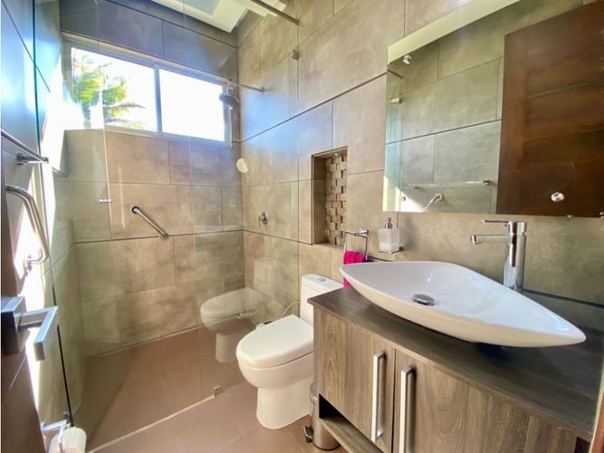Casa de 3 alcobas en venta en Llano Grande, Rionegro, 300 m² · foto 13 de 24