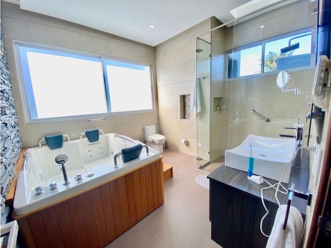 Casa de 3 alcobas en venta en Llano Grande, Rionegro, 300 m² · foto 17 de 24