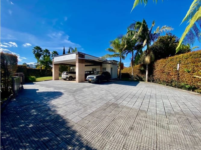 Casa de 3 alcobas en venta en Llano Grande, Rionegro, 300 m² · foto 20 de 24
