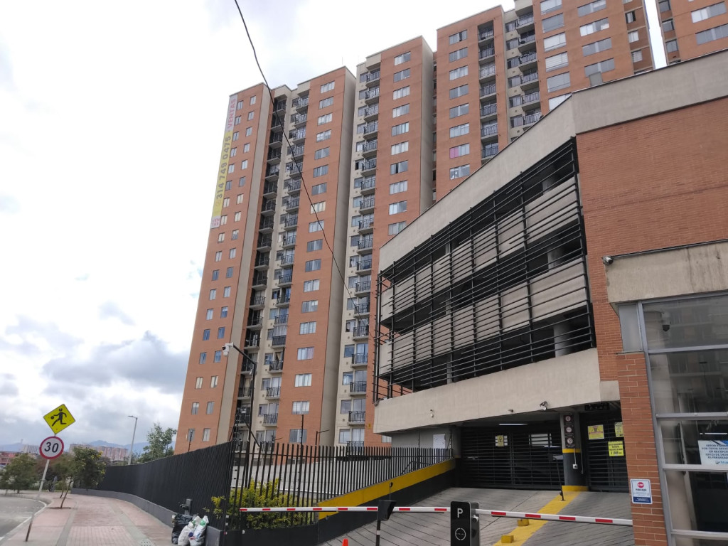 Apartamento en Arriendo en Plaza de las Américas, Bogotá en Plaza De Las Americas