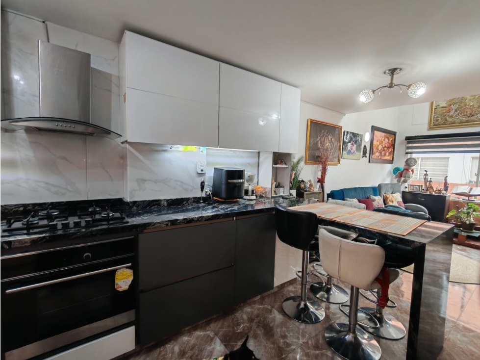 Casa en venta en Ciudad Alsacia, Bogotá · foto 6 de 24