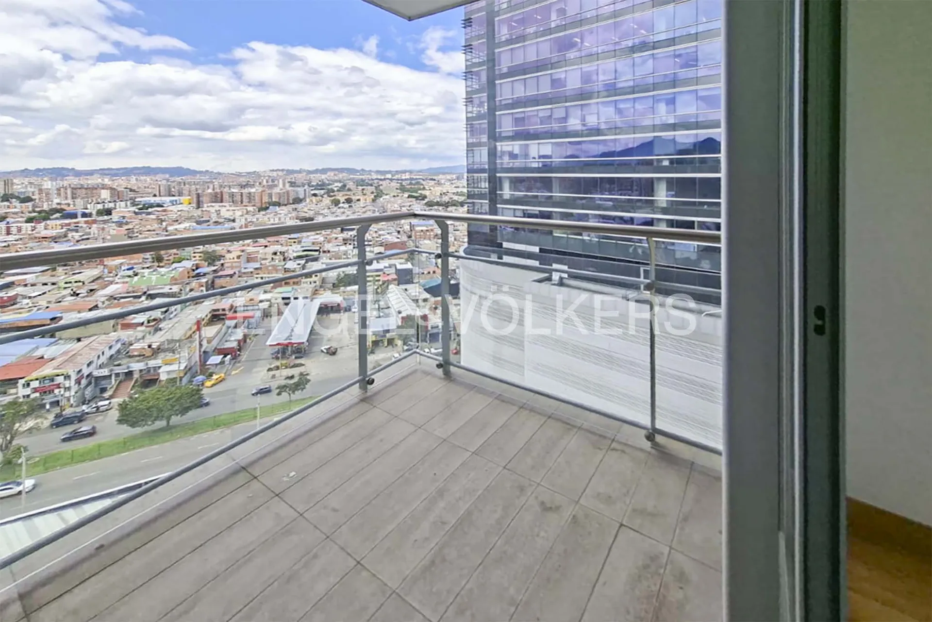 Apartamento en venta en Cedritos, Bogotá · foto 3 de 11