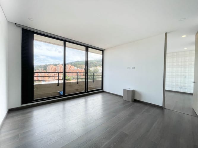 Apartaestudio en venta en Bella Suiza, Bogotá, 61 m² · foto 2 de 11