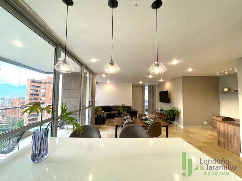 Apartamento en arriendo en Lalinde, Medellín · foto 5 de 16
