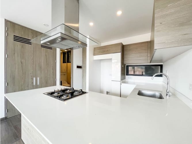 Apartaestudio en venta en Bella Suiza, Bogotá, 61 m² · foto 3 de 11