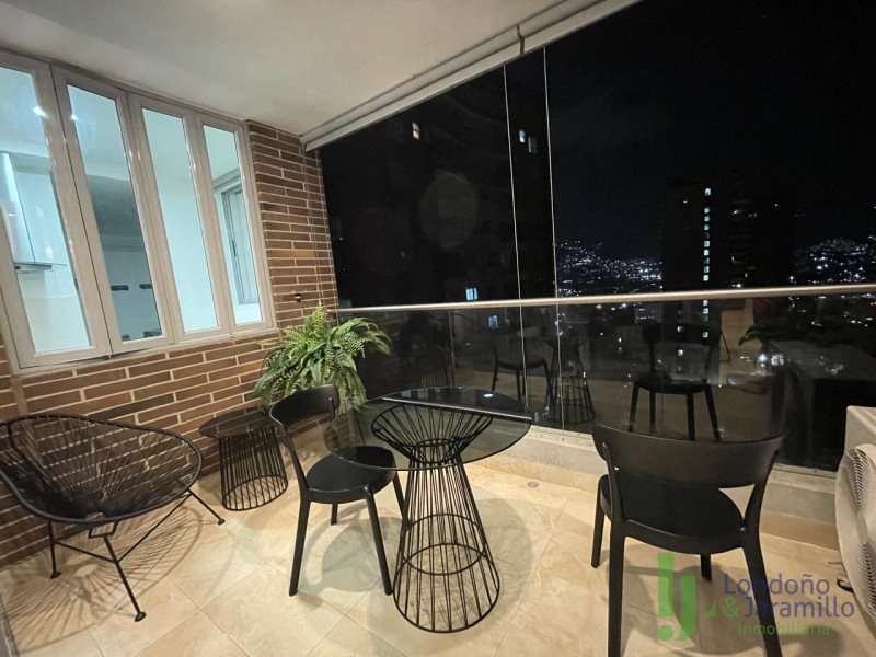 Apartamento en arriendo en Lalinde, Medellín · foto 6 de 16