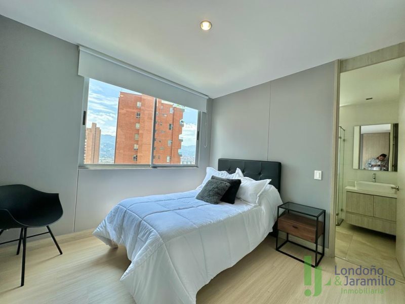Apartamento en arriendo en Lalinde, Medellín · foto 9 de 16