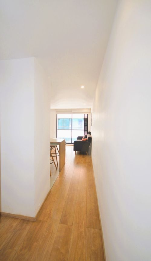 Apartamento de 1 alcoba en venta en Santa Barbara Oriental, Bogotá, 46 m² · foto 2 de 24