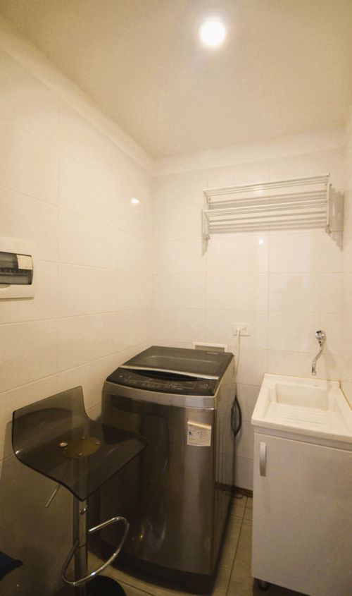 Apartamento de 1 alcoba en venta en Santa Barbara Oriental, Bogotá, 46 m² · foto 4 de 24