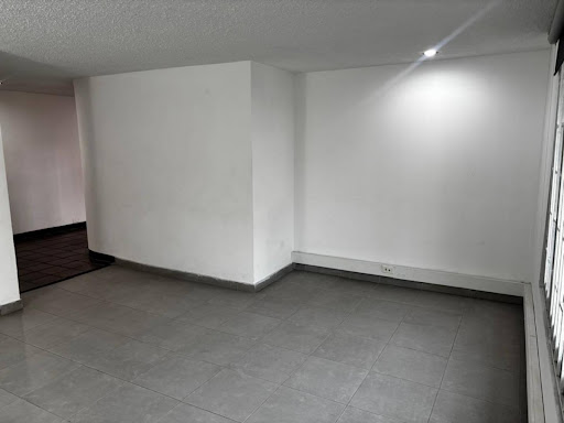 Casa en venta en Las Villas, Bogotá · foto 3 de 24