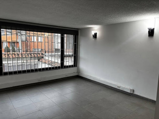 Casa en venta en Las Villas, Bogotá · foto 5 de 24