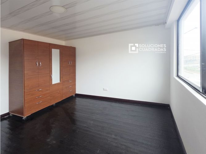 Casa de 5 alcobas en venta en Centro, Sopó, 253 m² · foto 8 de 14