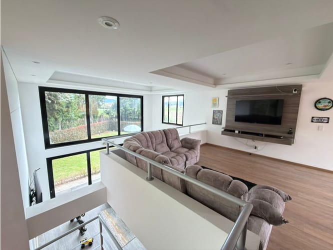 Casa de 3 alcobas en venta en El Abra, Cota, 270 m² · foto 8 de 16