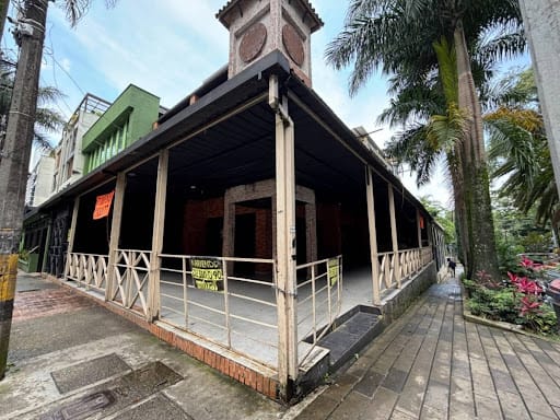 Local en arriendo en Simesa, Medellín, 625 m² · foto 2 de 24