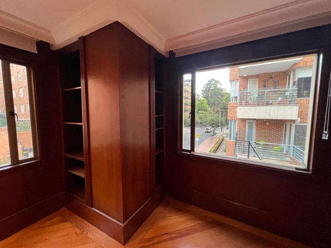 Apartamento de 4 alcobas en arriendo en Chico Norte, Bogotá, 219 m² · foto 10 de 24