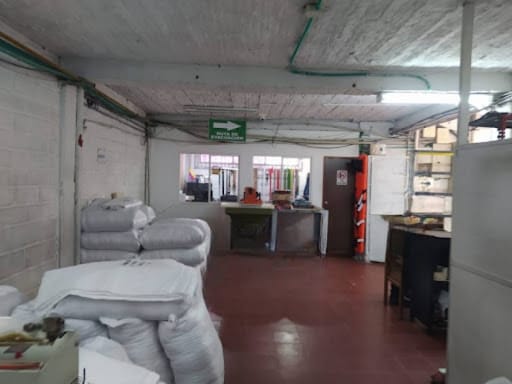Bodega en arriendo en Rosales, Medellín, 400 m² · foto 3 de 10