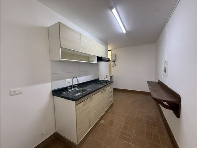 Apartamento de 2 alcobas en venta en Centenario, Cali, 180 m² · foto 4 de 17