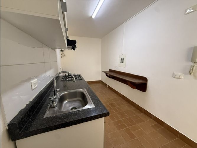 Apartamento de 2 alcobas en venta en Centenario, Cali, 180 m² · foto 5 de 17