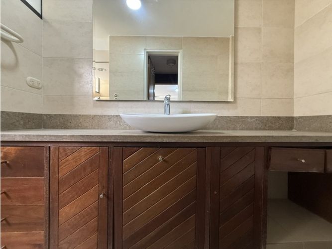 Apartamento de 2 alcobas en venta en Centenario, Cali, 180 m² · foto 17 de 17